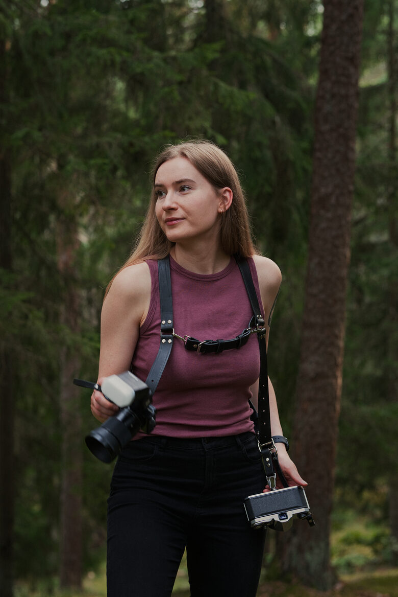 Dual camera strap
